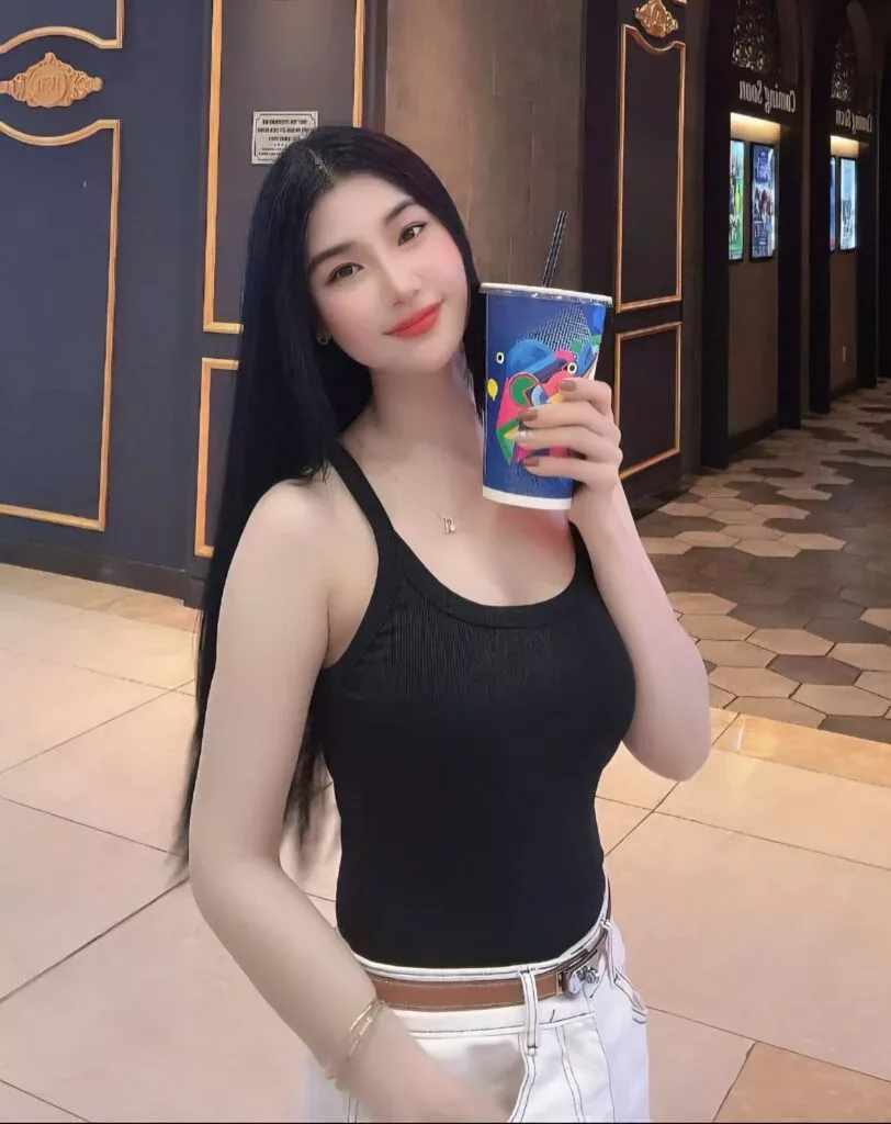 默认设置会将手机号与账号直接关联,让匿名保护从一开始就失去意义。