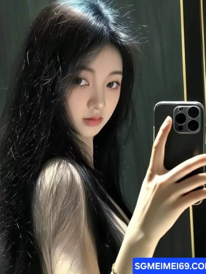 escort SG companion Mikio Hindi — graceful style within the Singapore companion selection